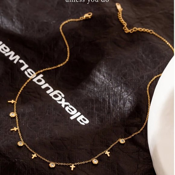 NEW 18K Gold Plated Cross Diamond Drop Necklace - Picture 4 of 5